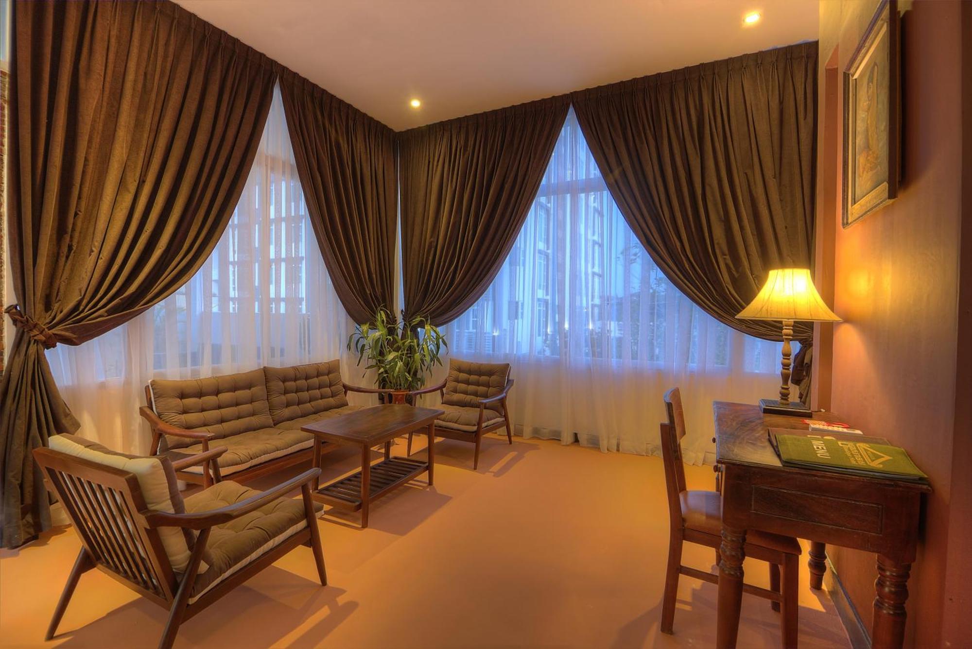 Prasats Boutique Hotel Пном Пен Екстериор снимка