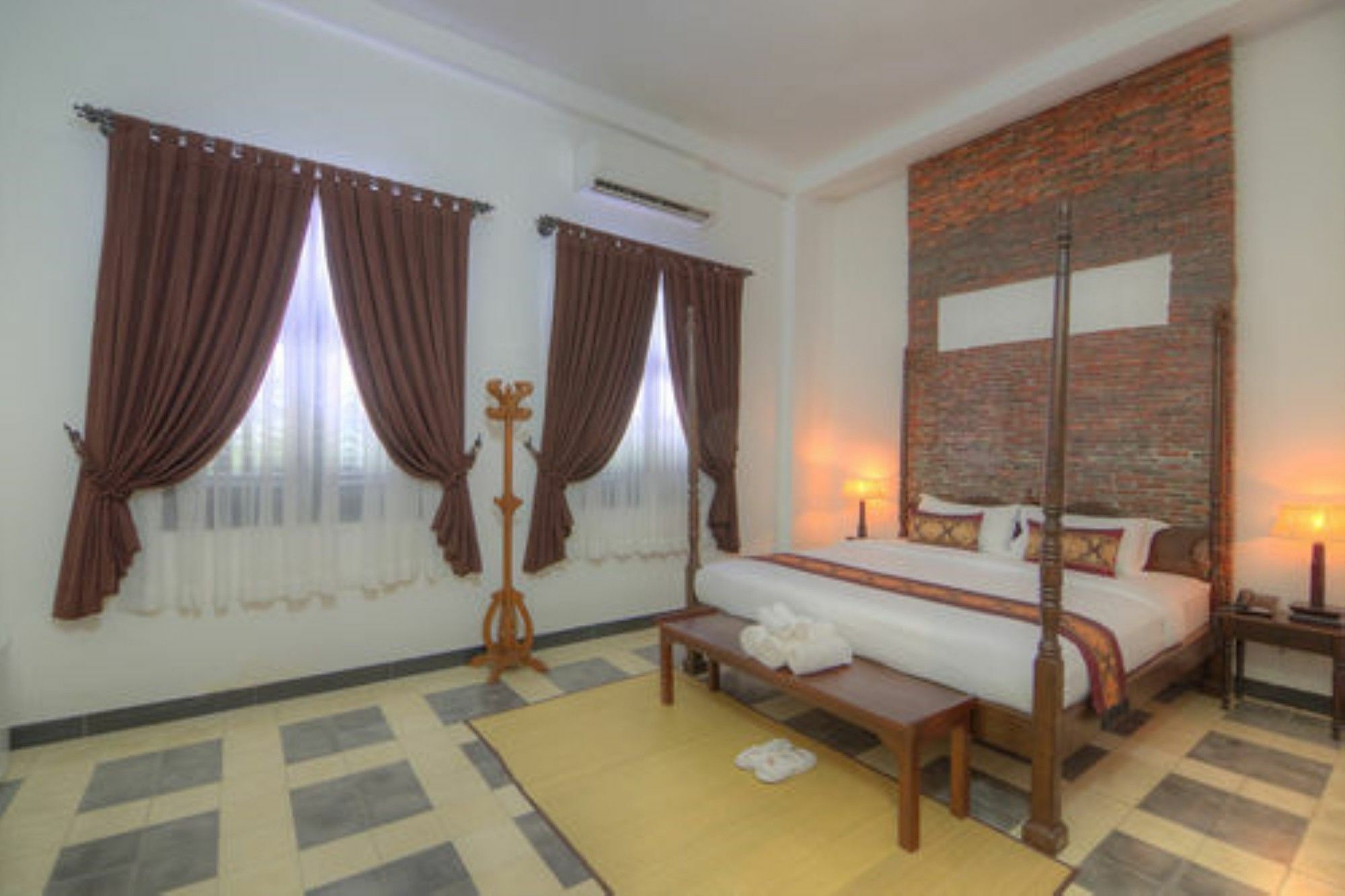 Prasats Boutique Hotel Пном Пен Екстериор снимка